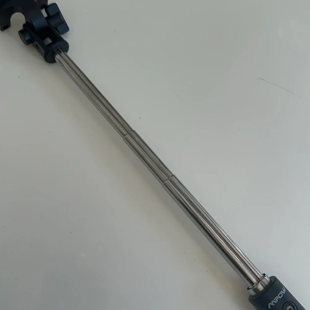 N/A black bluetooth